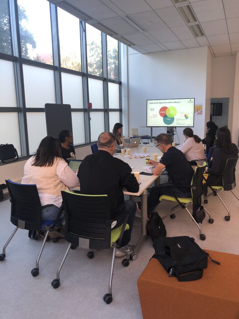 Session de travail collectif avec plusieurs lauréats du prix Atigip Émergence (2021)