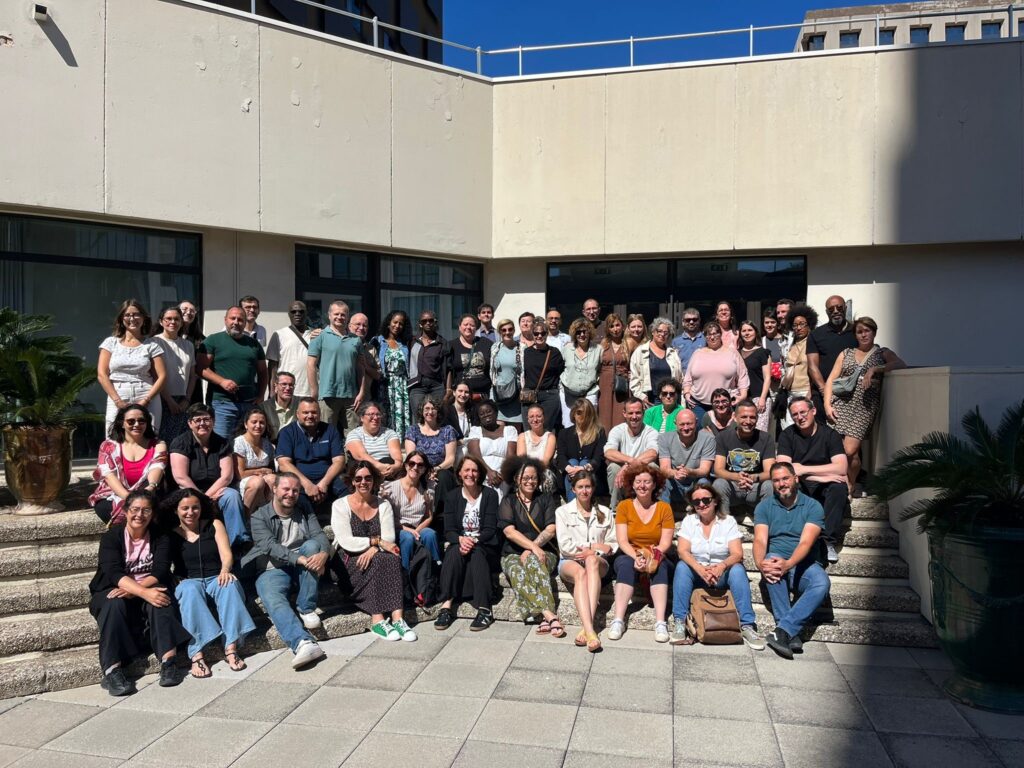 Photo de groupe des référents territoriaux du travail d'intérêt général à Marseille