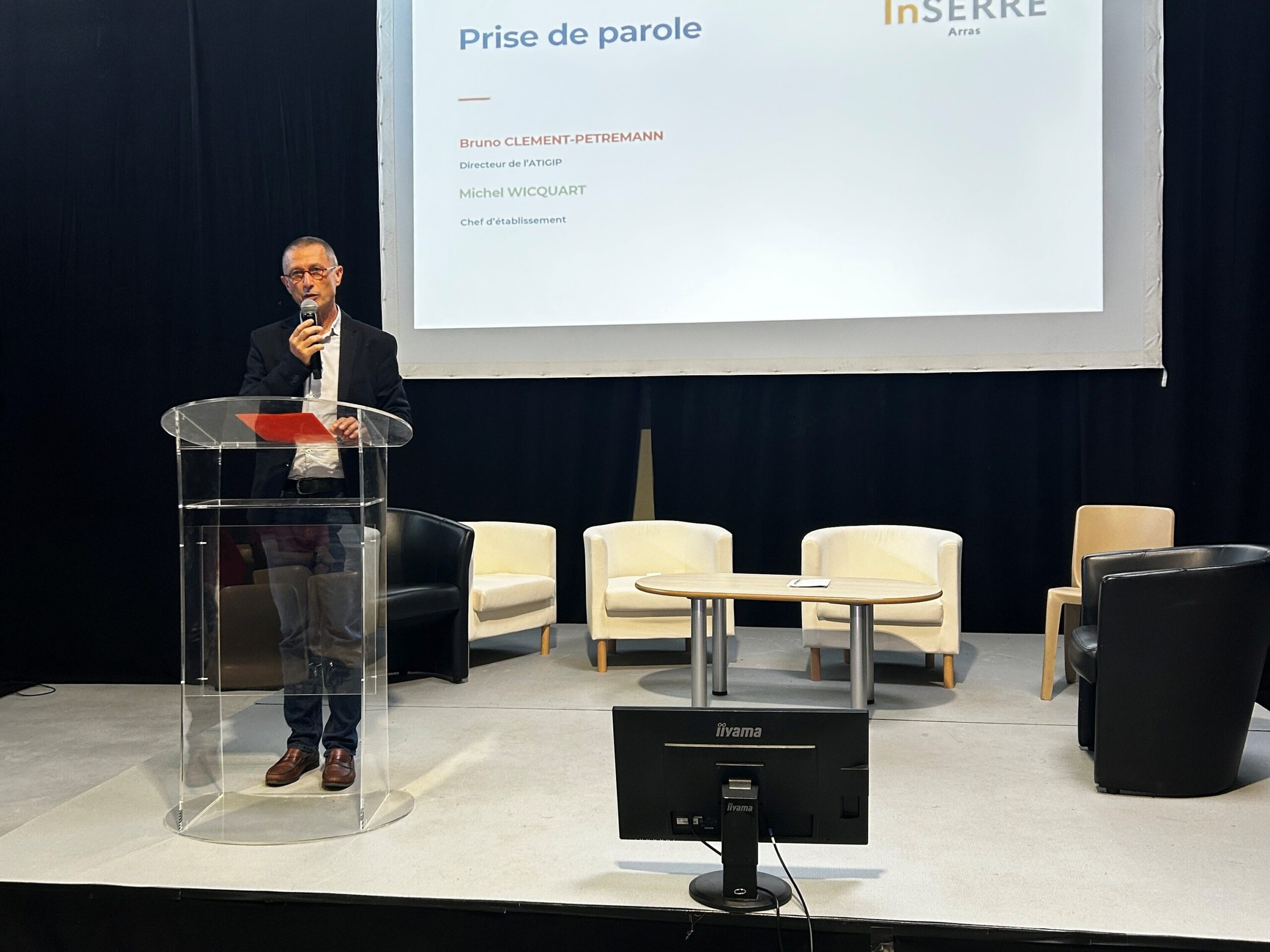 photo de Michel Wicquart lors d’un discours